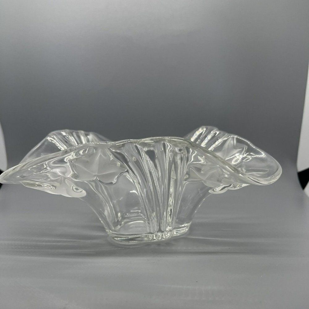 Mikasa Parisian Ivy Handkerchief Crystal Bowl Vintage 7.5” X 8”‎ X 4” Vintage